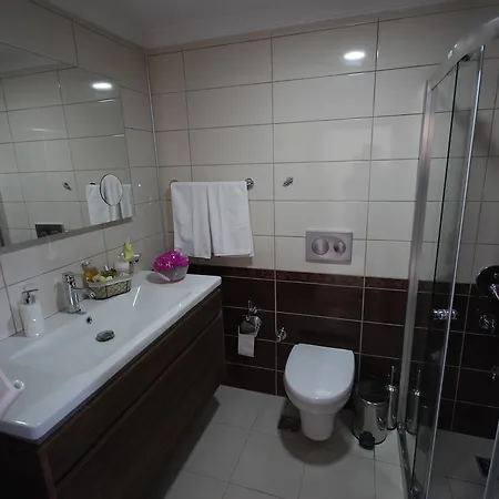 Yilmaz Kaptan 博兹布伦